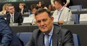 Gheorghe Piperea: „Azi e ziua în care voi susţine, la Strasbourg, moţiunea de cenzură împotriva Ursulei von Der Leyen!”